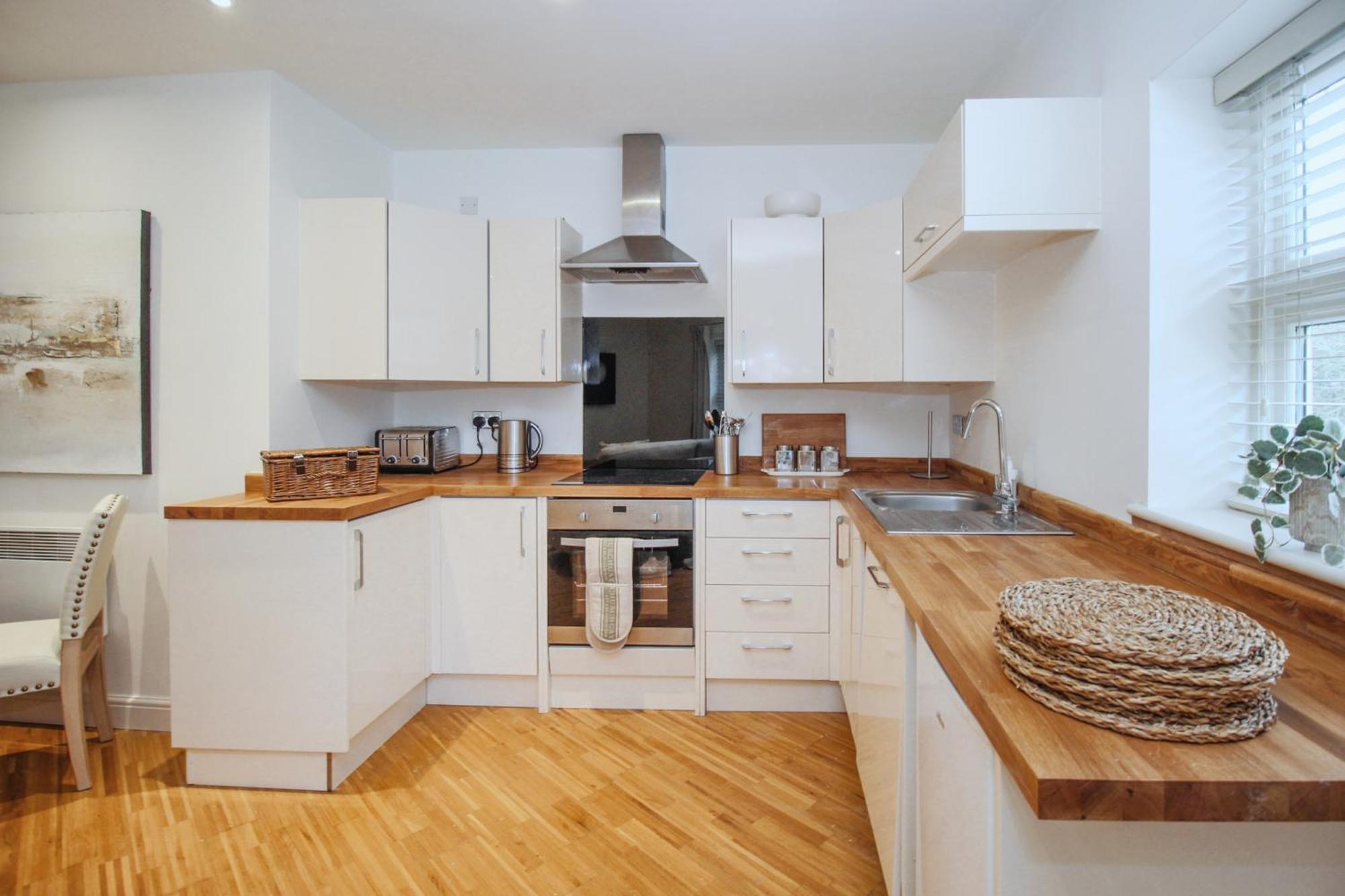 Luxury - Bank House - Private Gated Carpark Yarm